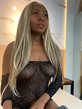 Snapshot of emily_browne chatting on 09-27-25, 07:31 emily browne online show from 09-27-25, 07:31