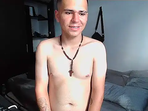 Snapshot of jokerbrad_1 chatting on 10-18-25, 08:00 jokerbrad 1 online show from 10-18-25, 08:00