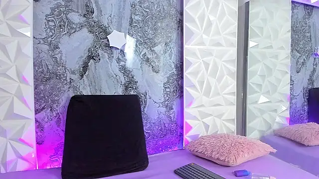 Madison 03 online show from 01-07-26, 06:18