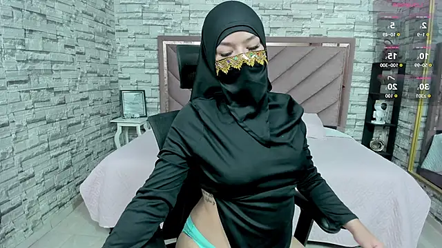 Amal Bakir online show from 10-11-25, 12:22