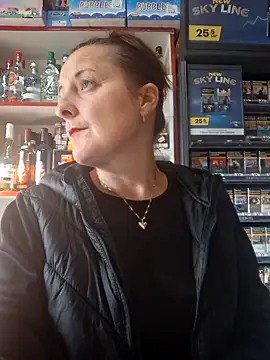 Fluturas2 online show from 10-15-25, 01:41