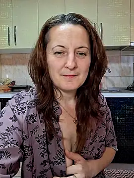 Fluturas2 online show from 11-28-25, 08:14