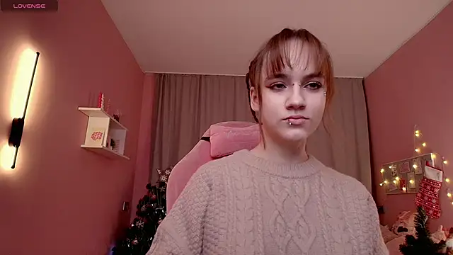 Jamie Chung online show from 12-19-25, 01:09