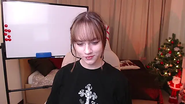 Jamie Chung online show from 12-18-25, 05:12