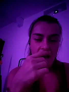 Carolinemiam online show from 11-04-25, 02:26