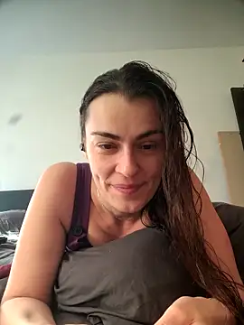 Carolinemiam online show from 03-04-26, 09:17