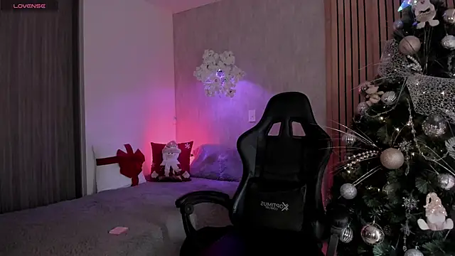 emma       online show from 12-02-25, 08:43