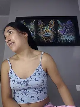 AmberGold- online show from 10-23-25, 08:57