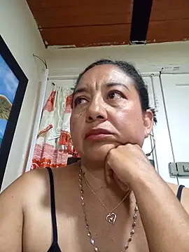 Snapshot of VictoriaSanz chatting on 10-23-25, 04:55 VictoriaSanz online show from 10-23-25, 04:55