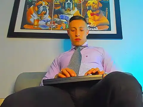 Snapshot of Masster_ares_ chatting on 09-29-25, 03:13 Masster ares online show from 09-29-25, 03:13