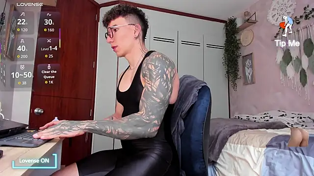 estebandi do online show from 09-11-25, 12:05