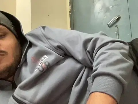 chiikuloveu online show from 11-29-25, 04:12