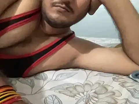 chiikuloveu online show from 10-20-25, 01:00