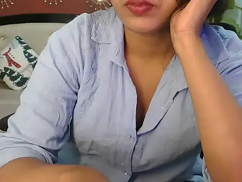 Snapshot of shaalu_sharma chatting on 02-26-26, 05:35 shaalu sharma online show from 02-26-26, 05:35