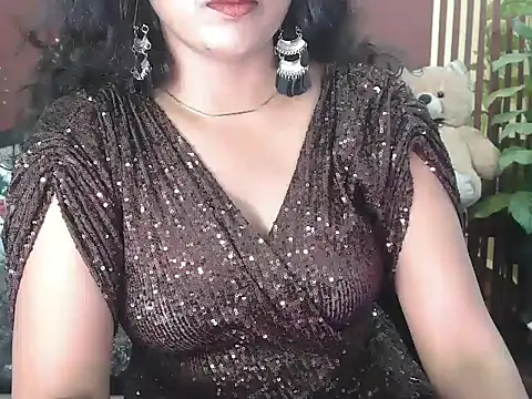 Snapshot of shaalu_sharma chatting on 02-15-26, 05:23 shaalu sharma online show from 02-15-26, 05:23