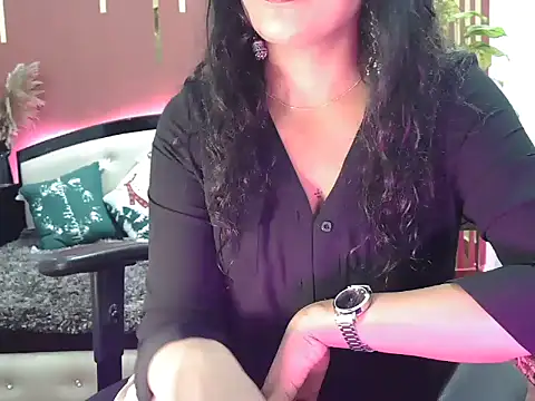 Snapshot of shaalu_sharma chatting on 10-22-25, 07:30 shaalu sharma online show from 10-22-25, 07:30