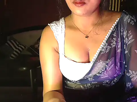 Snapshot of shaalu_sharma chatting on 02-12-26, 07:35 shaalu sharma online show from 02-12-26, 07:35