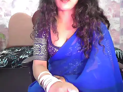 Snapshot of shaalu_sharma chatting on 09-22-25, 09:26 shaalu sharma online show from 09-22-25, 09:26