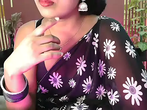 Snapshot of shaalu_sharma chatting on 10-06-25, 08:59 shaalu sharma online show from 10-06-25, 08:59