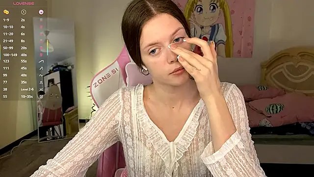 VibeQueenLucy online show from 11-14-25, 10:30