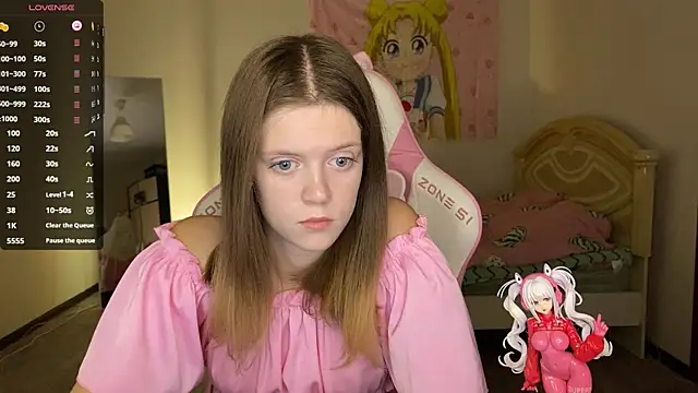 VibeQueenLucy online show from 10-17-25, 02:30