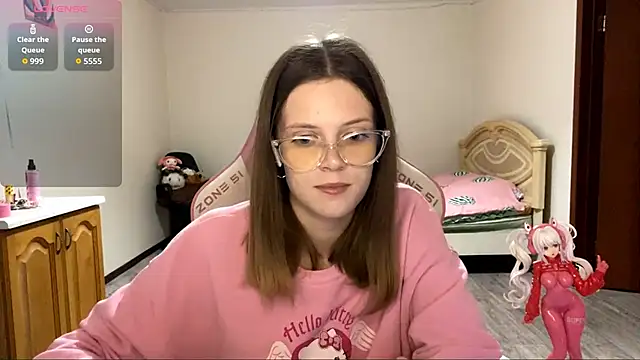 VibeQueenLucy online show from 09-10-25, 03:22