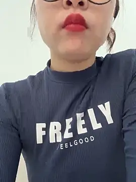 Snapshot of Guea999 chatting on 02-05-26, 03:13 Guea999 online show from 02-05-26, 03:13