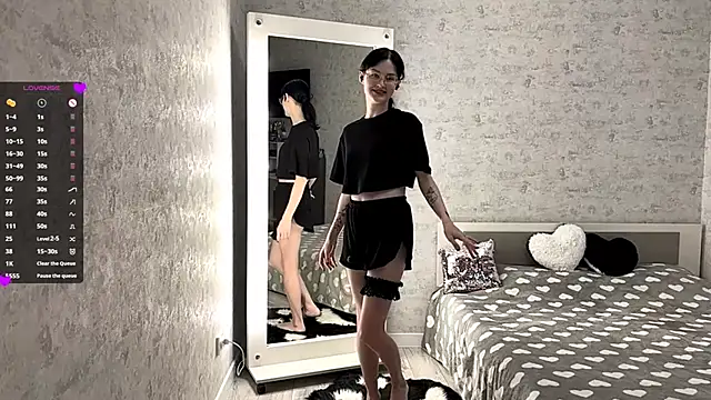 FakeLamb online show from 10-17-25, 09:05