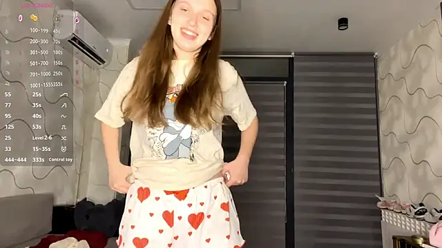 CharlynDini online show from 12-22-25, 03:23