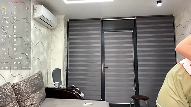 CharlynDini online show from 10-10-25, 03:02