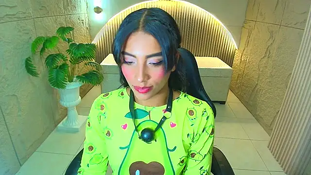 katty berry r online show from 12-18-25, 08:12