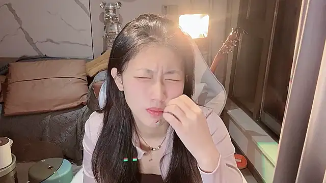 Lixinel-520 online show from 12-22-25, 01:44