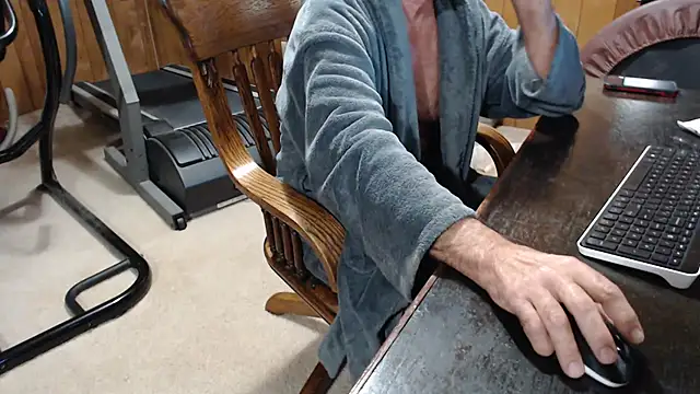 Snapshot of billy471 chatting on 10-14-25, 03:34 billy471 online show from 10-14-25, 03:34