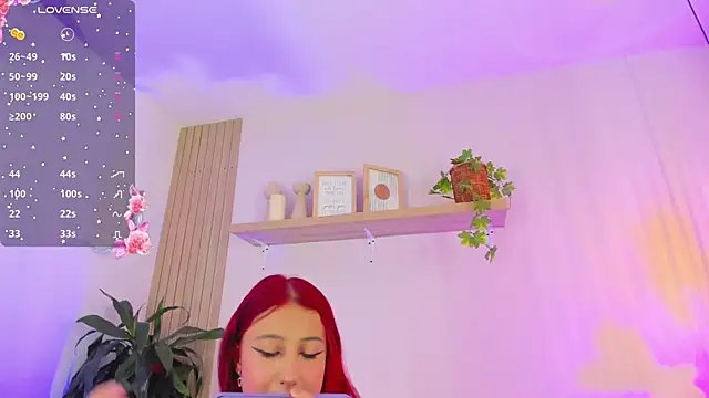 Cristalfoxy  online show from 12-03-25, 07:46