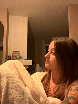 Snapshot of duomagique_off chatting on 10-29-25, 07:24 duomagique off online show from 10-29-25, 07:24