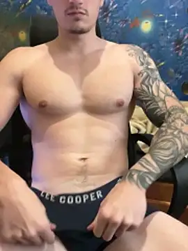 fronkie9384 online show from 12-15-25, 10:43