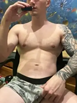 fronkie9384 online show from 03-18-26, 07:04