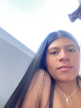 Snapshot of Elahia__marquez chatting on 09-21-25, 03:06 Elahia marquez online show from 09-21-25, 03:06