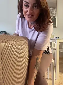 IrishmilfAnna online show from 09-21-25, 04:56