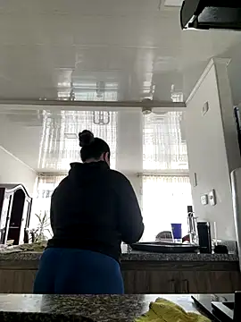 PortuPAWG online show from 11-18-25, 07:17