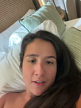 Maria-and-Charly online show from 04-18-26, 07:07
