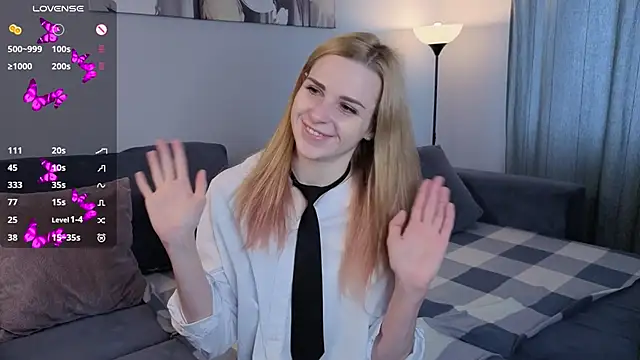 HelenMartines online show from 10-29-25, 10:25