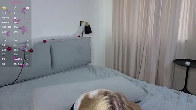 Snapshot of HelenMartines chatting on 02-16-26, 10:36 HelenMartines online show from 02-16-26, 10:36