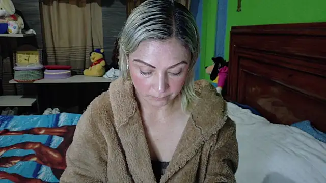  Charlize theron  online show from 02-06-26, 10:55