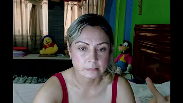  Charlize theron  online show from 04-23-26, 10:44