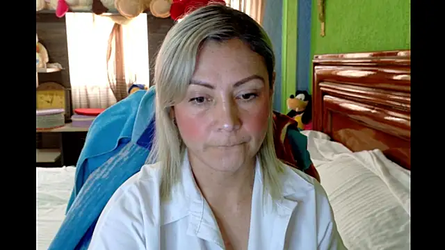  Charlize theron  online show from 02-25-26, 05:02