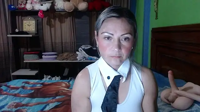  Charlize theron  online show from 10-16-25, 11:46