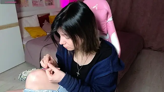 EllinEverly online show from 03-08-26, 04:05