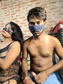 Snapshot of sexy-couple77 chatting on 10-19-25, 11:29 sexy-couple77 online show from 10-19-25, 11:29