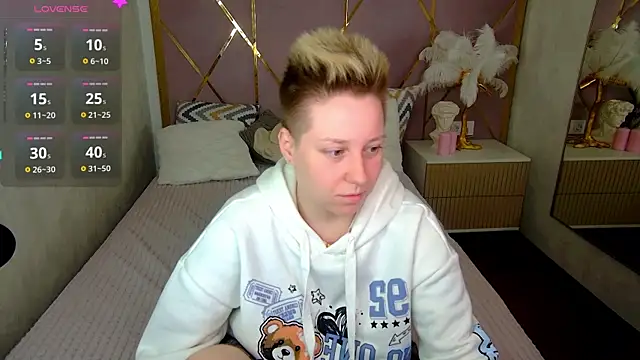 AlexandraGreen online show from 09-27-25, 08:59